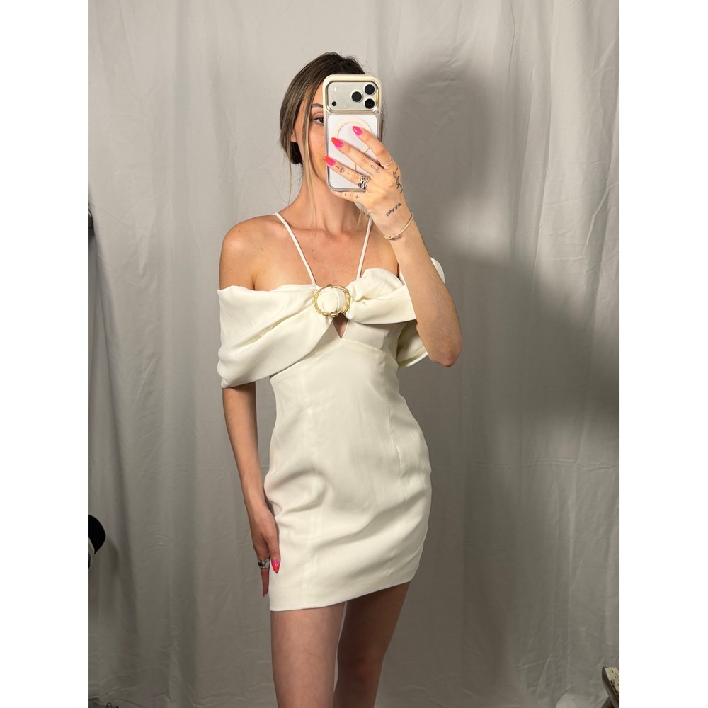 $210 Elliatt Arctic Mini Dress Small White Off Shoulder Ring Detail Halter LWD - Picture 4 of 12